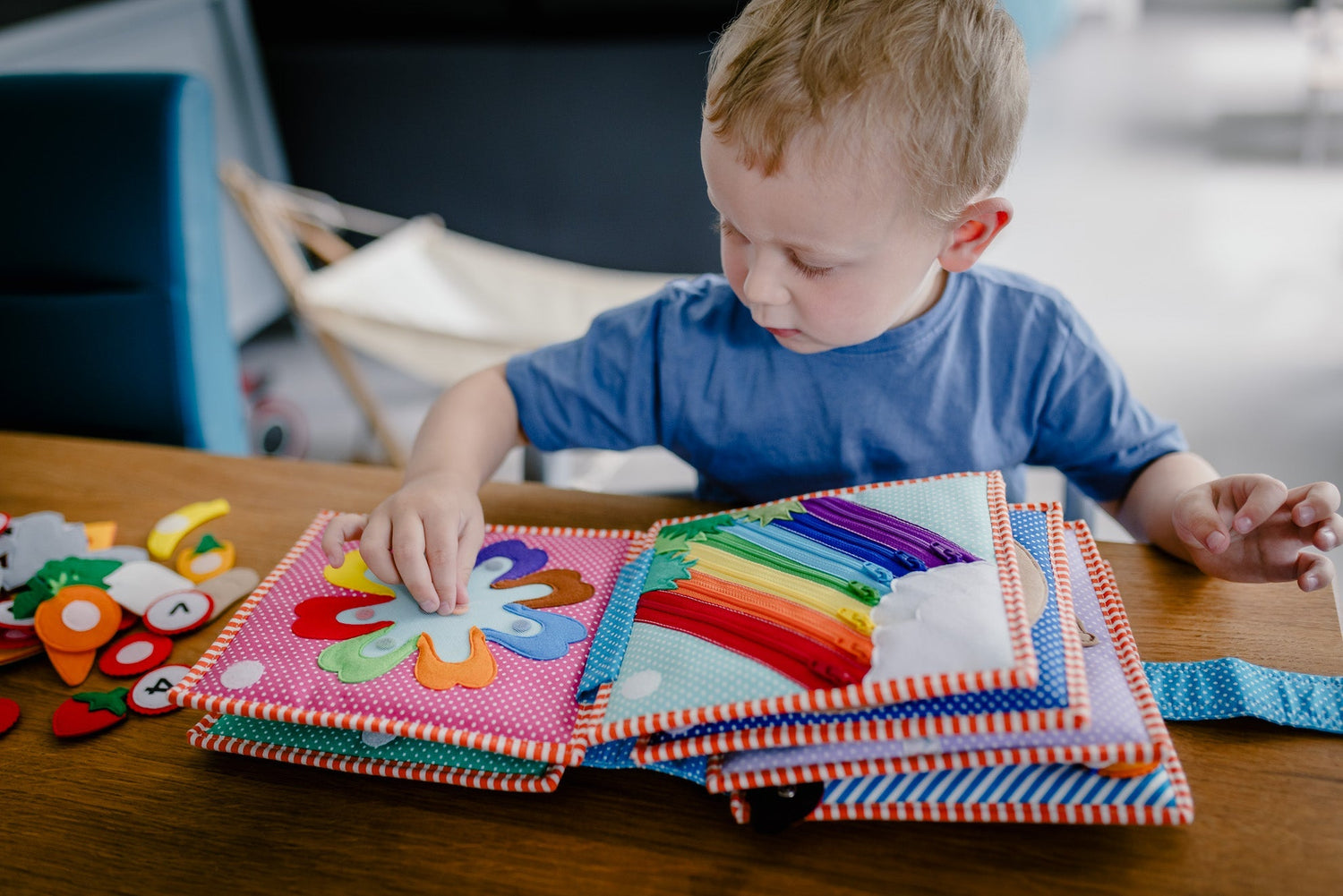 Pourquoi les Quiet Books sont devenus les indispensables du développement des enfants : le guide complet Jolly Designs