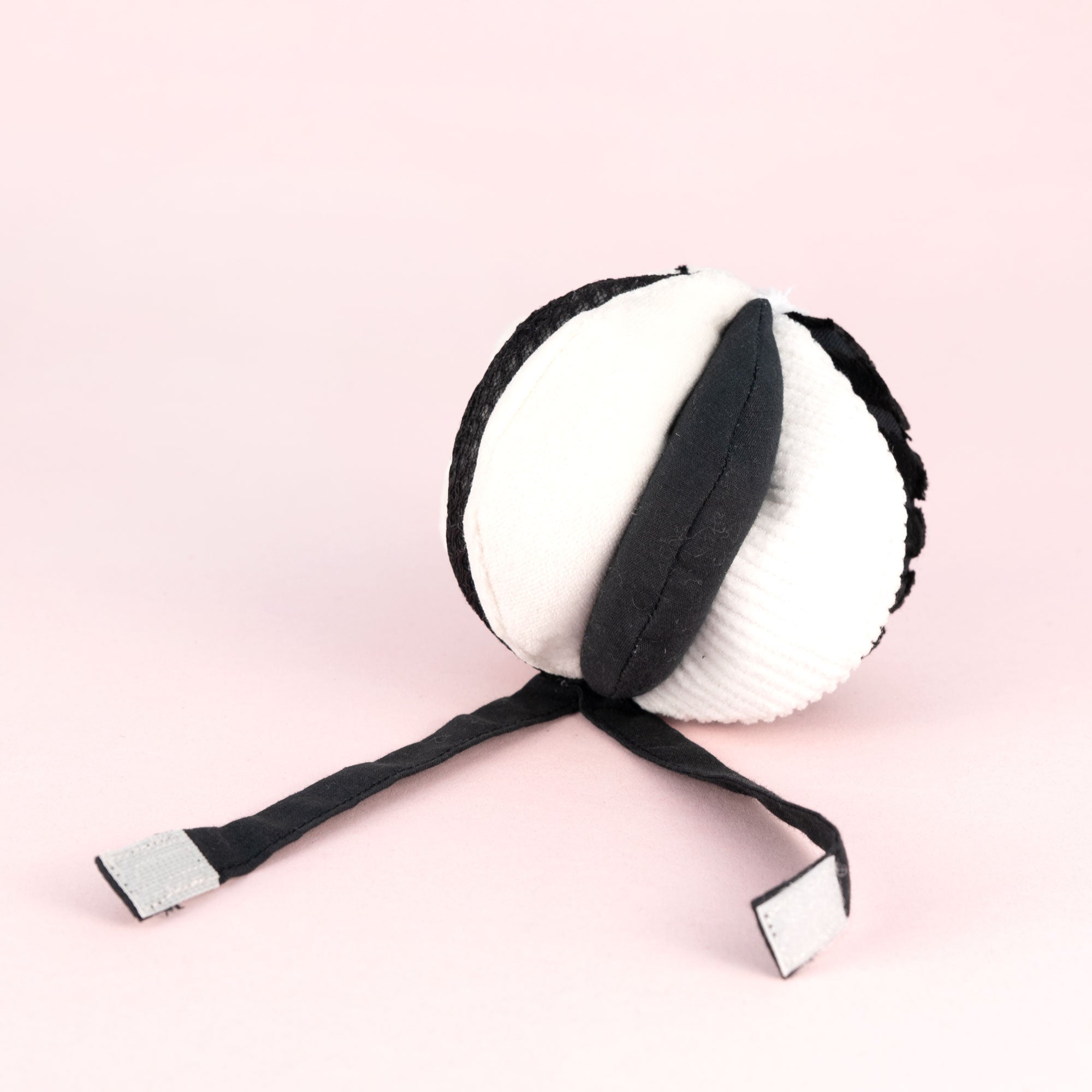 Balle du monde du contraste