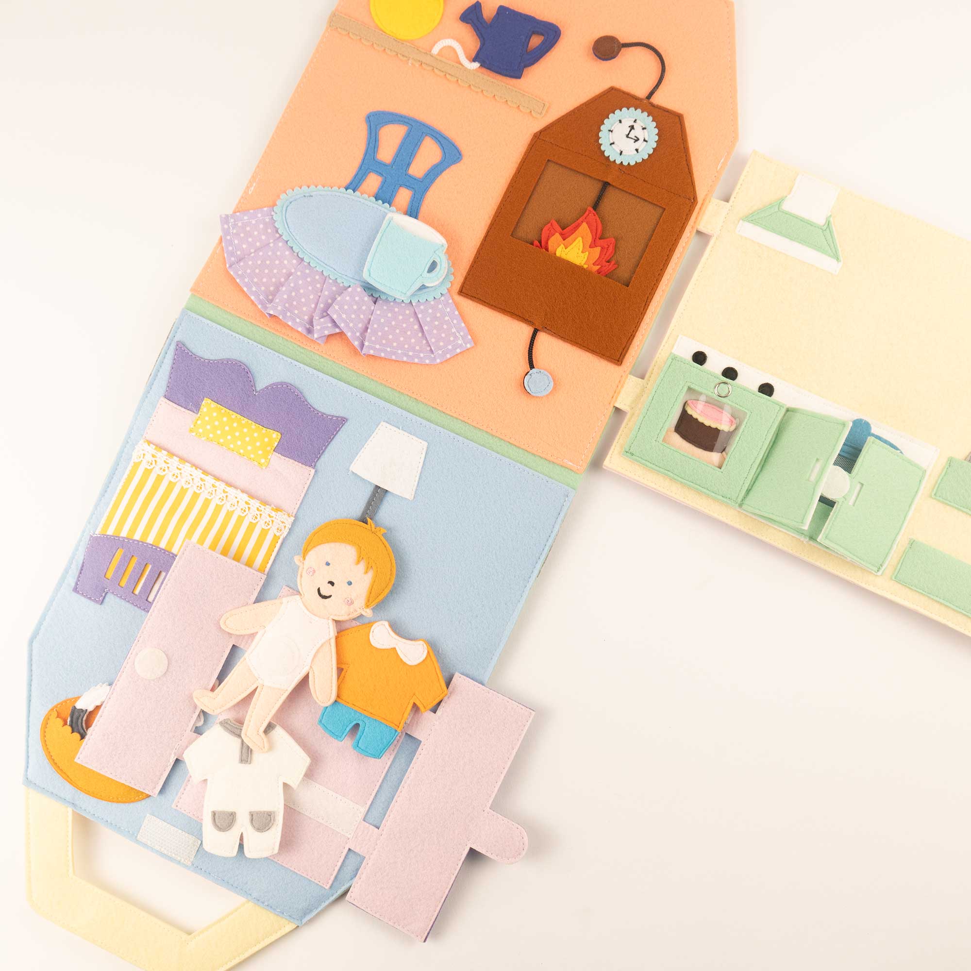 Travel Buddy Doll House