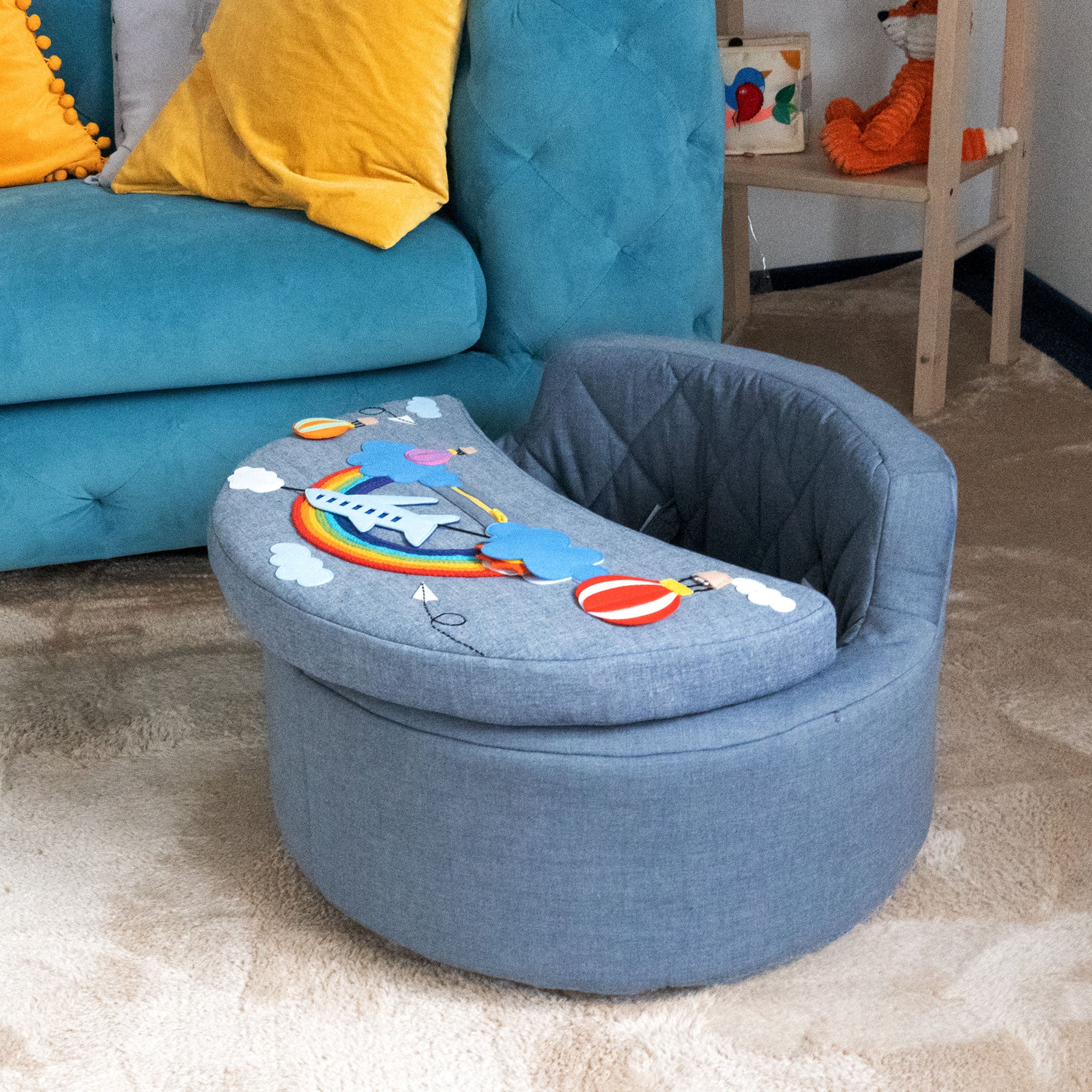 Activity cushions rainbow